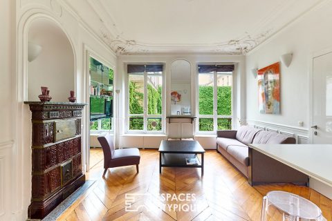 Appartement contemporain sur cour végétalisée