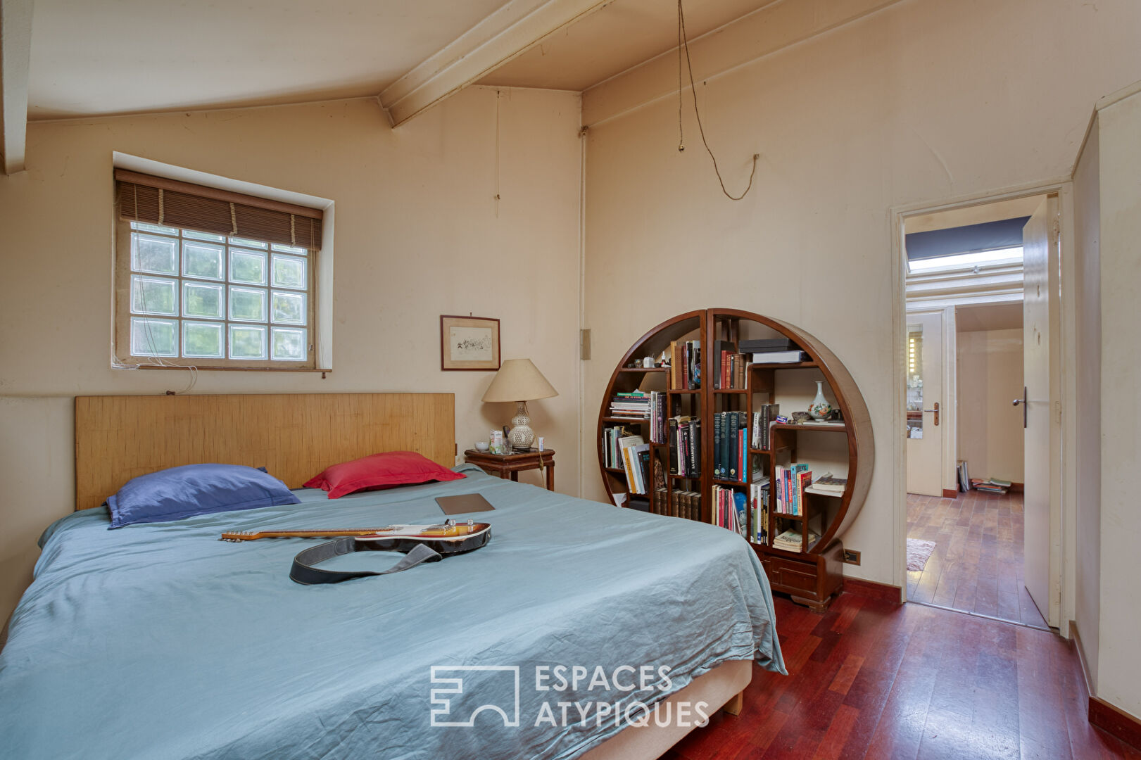 Loft industriel sur cour avec jouissance d’une terrasse