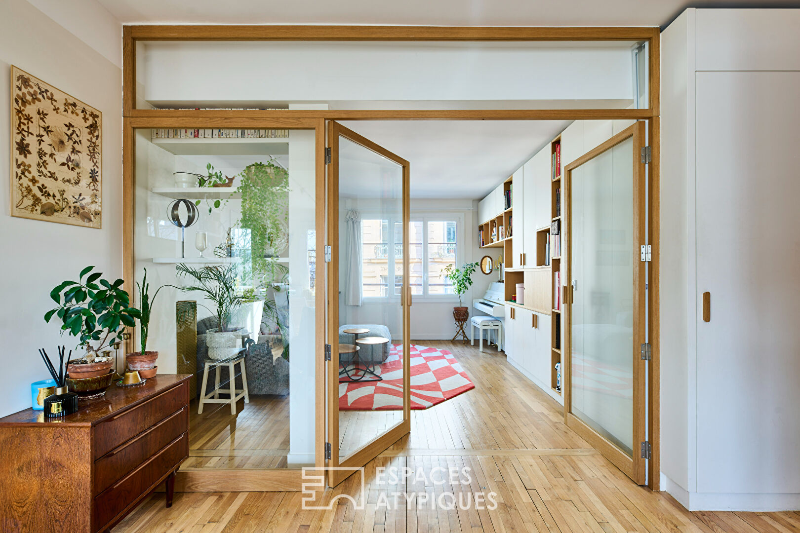 Renovated apartment at the foot of the Buttes Chaumont