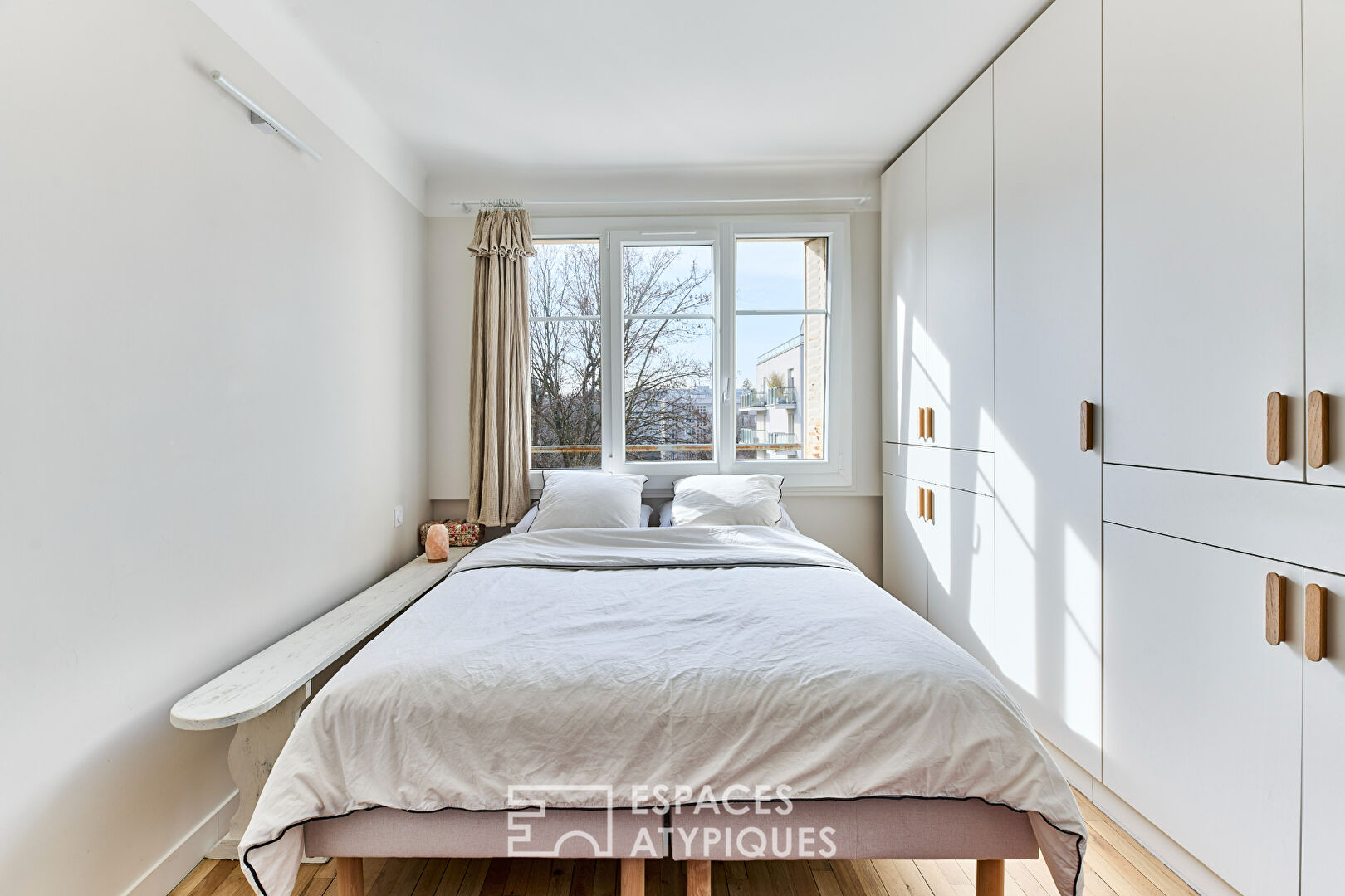 Renovated apartment at the foot of the Buttes Chaumont