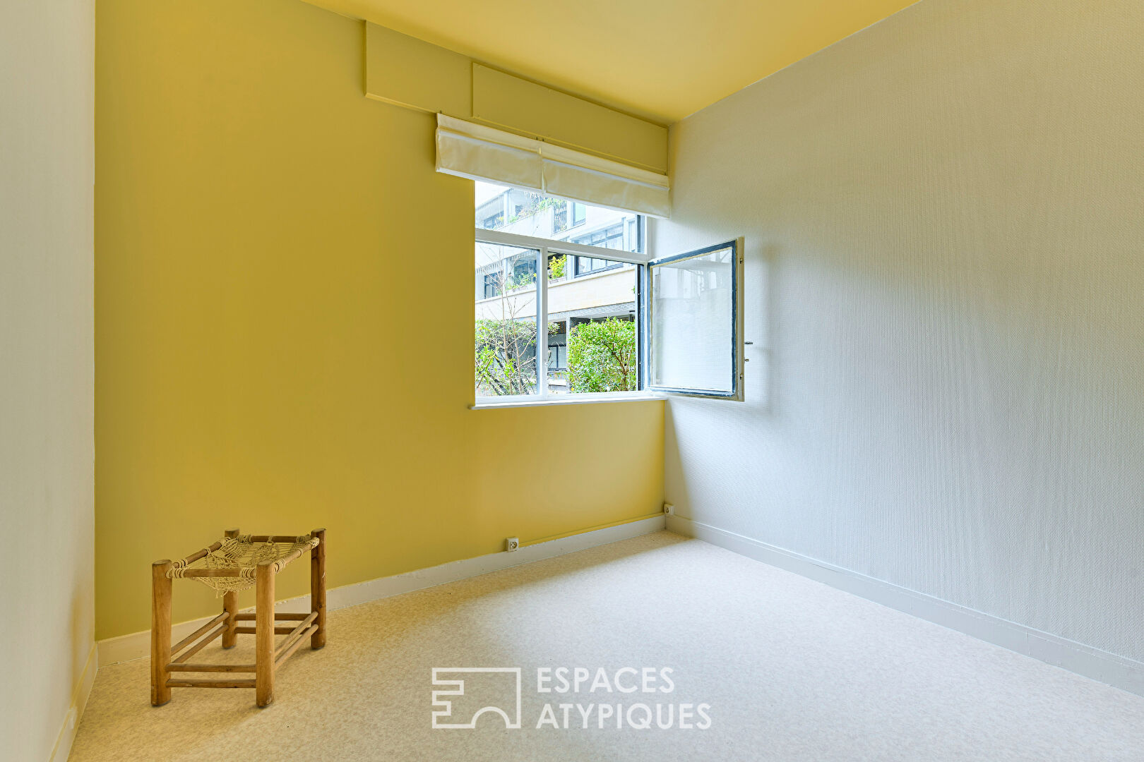 Appartement rénové en rez-de-jardin