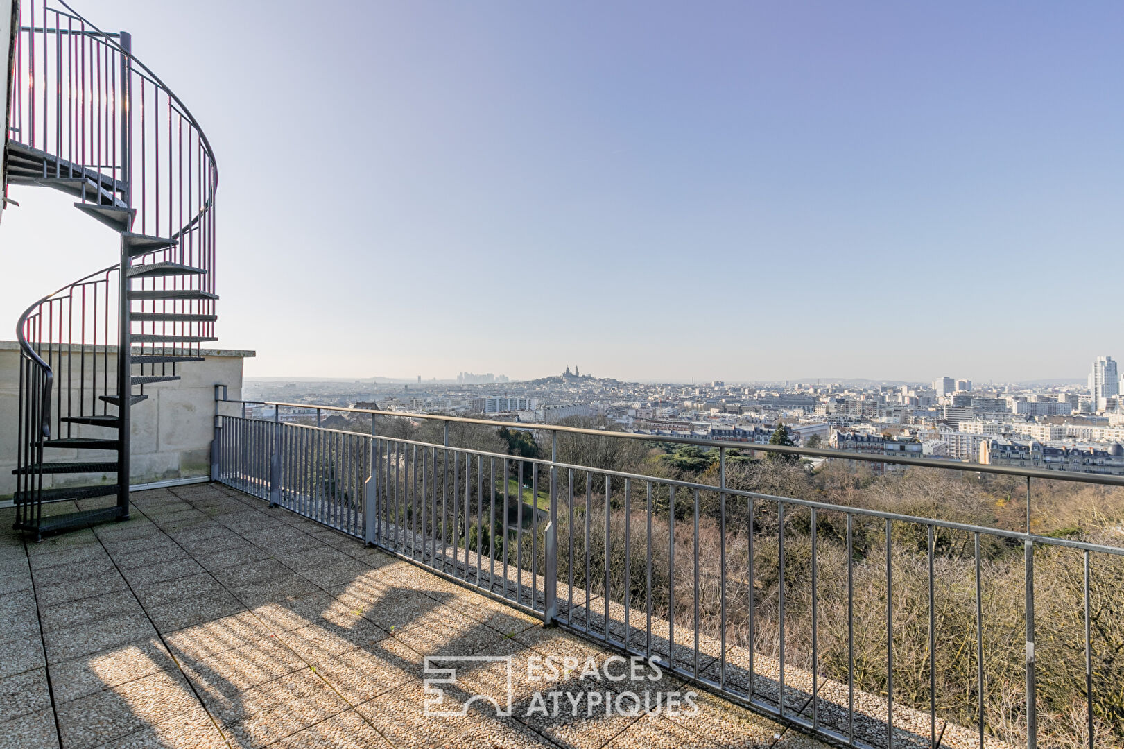 Dernier étage avec terrasse, rooftop et vue panoramique